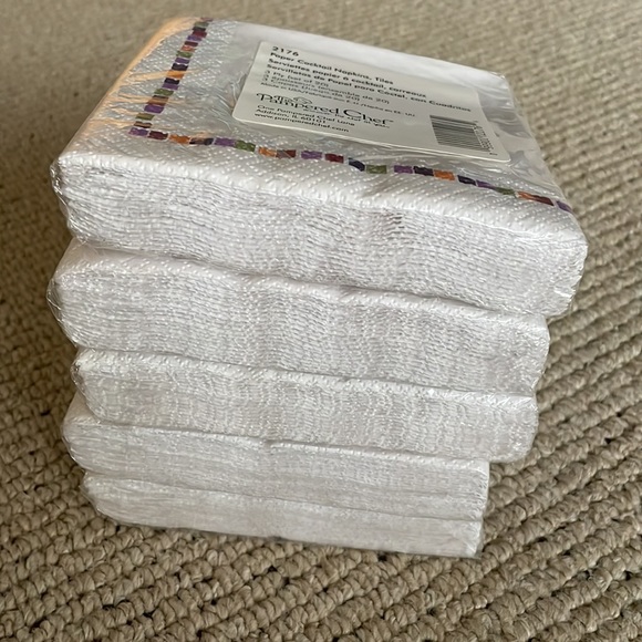 Pampered Chef Cocktail Napkins - Picture 2 of 4